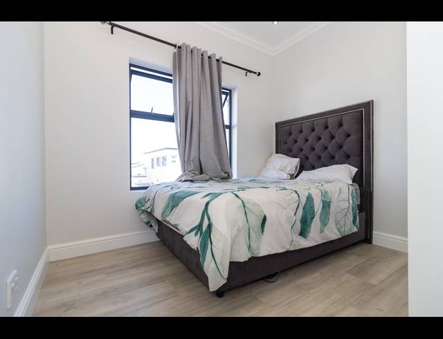 3 BEDROOM HOUSE FOR SALE IN SANDOWN